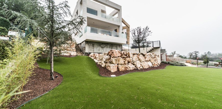 Huvila Las Rozas de Madrid, Madrid, Espanja 7 makuuhuonetta, 750 m2 No. 155286