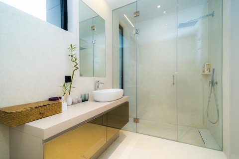 Huvila vuokrattavana Las Rozas de Madrid, Madrid, Espanja, 7 makuuhuonetta, 750 m2 No. 155286 - kuva 25