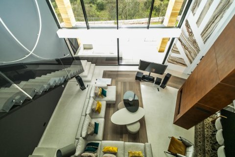 Huvila vuokrattavana Las Rozas de Madrid, Madrid, Espanja, 7 makuuhuonetta, 750 m2 No. 155286 - kuva 7