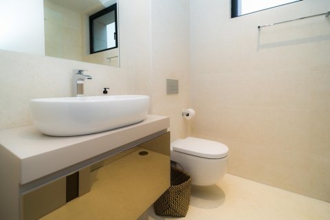 Huvila vuokrattavana Las Rozas de Madrid, Madrid, Espanja, 7 makuuhuonetta, 750 m2 No. 155286 - kuva 30