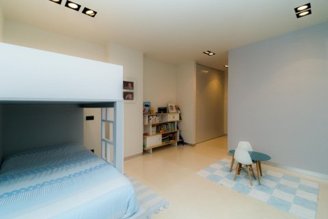 Huvila vuokrattavana Las Rozas de Madrid, Madrid, Espanja, 7 makuuhuonetta, 750 m2 No. 155286 - kuva 19