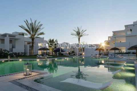 Penthouse w Estepona, Malaga, Hiszpania 3 sypialnie, 97 mkw. nr 74482