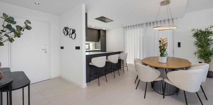 Villa en Sunset Lake Views, Torrevieja, Alicante, España 3 dormitorios, 141 m2 No. 155148