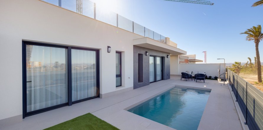 Villa en Sunset Lake Views, Torrevieja, Alicante, España 3 dormitorios, 141 m2 No. 155144