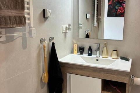 Wohnung zum Verkauf in Alicante, Spanien 3 Schlafzimmer, Nr. 190347 - Foto 9