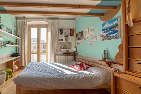 Apartment for sale in Barcelona, Spain 8 bedrooms, 230 sq.m. No. 166943 - photo 5