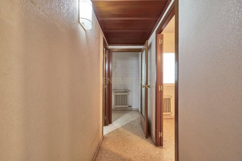 Huoneisto myytävänä Barcelona, Espanja, 4 makuuhuonetta, 134 m2 No. 166944 - kuva 22