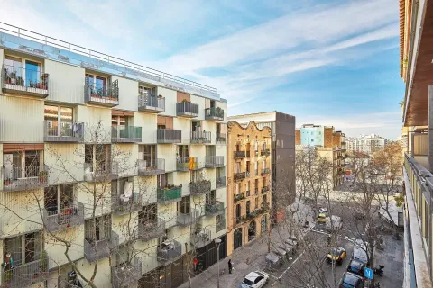 Huoneisto myytävänä Barcelona, Espanja, 4 makuuhuonetta, 134 m2 No. 166944 - kuva 6