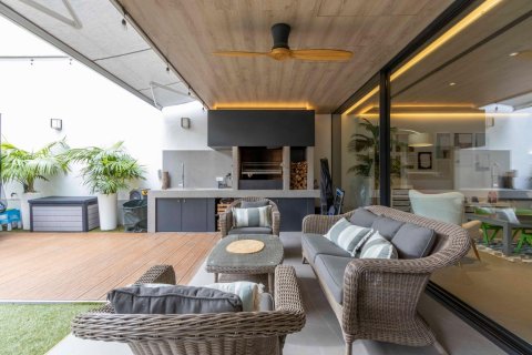 Villa for sale Valencia, Spain 4 bedrooms, 566 sq.m. No. 133312 - photo 4