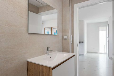 Сasa en venta en San Miguel de Salinas, Alicante, España 3 dormitorios, 66.2 m2 No. 194624 - foto 9