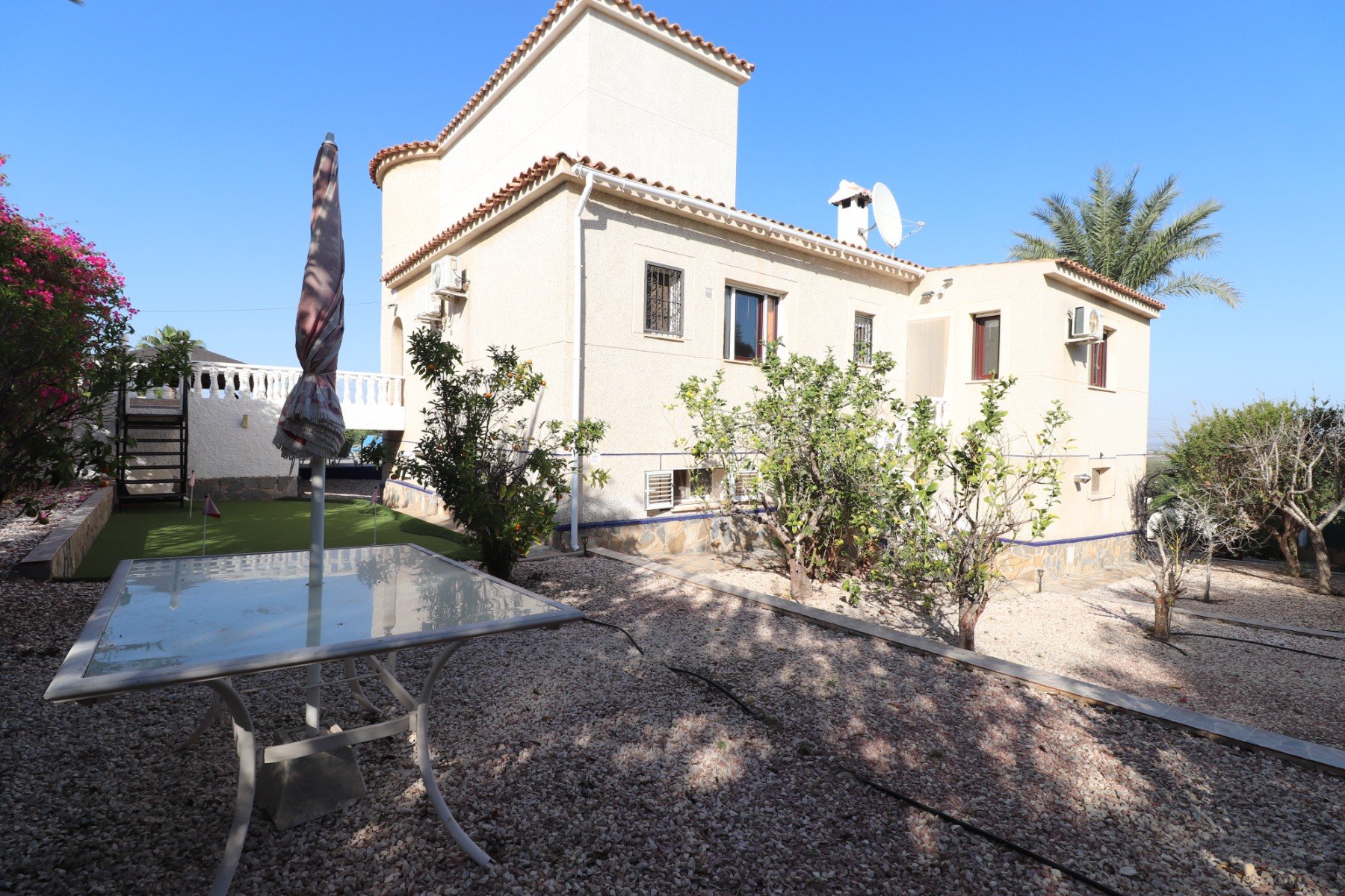 Villa en Algorfa, Alicante, España 5 dormitorios, 375 m2 No. 146581