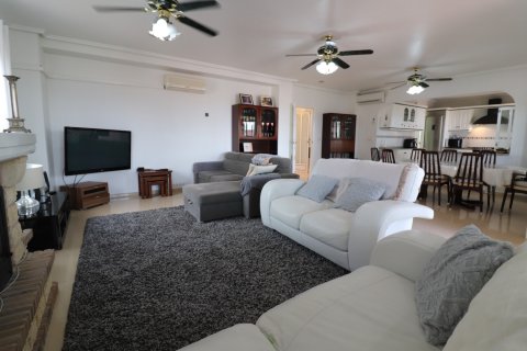 Villa for sale in Algorfa, Alicante, Spain 4 bedrooms, 412 sq.m. No. 146577 - photo 8