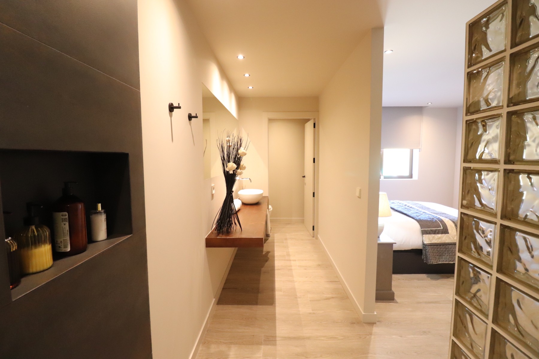 Finca a Aspe, Alicante, Spagna 5 camere da letto, 360 mq. N° 146575