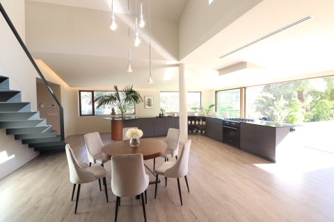 Finca for sale in Aspe, Alicante, Spain 5 bedrooms, 360 sq.m. No. 146575 - photo 3