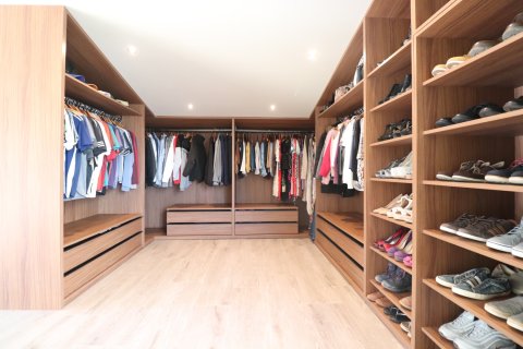 Finca for sale in Aspe, Alicante, Spain 5 bedrooms, 360 sq.m. No. 146575 - photo 12