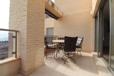 Radhus till salu i Guardamar del Segura, Alicante, Spanien 3 sovrum, 90 kvm. Nr. 146576 - foto 12