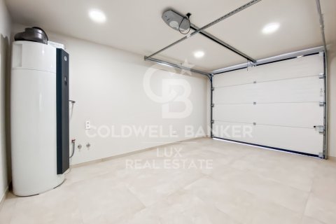 House for sale in Roses, Girona, Spain 4 bedrooms, 200 sq.m. No. 157166 - photo 17