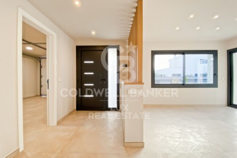 House for sale in Roses, Girona, Spain 4 bedrooms, 200 sq.m. No. 157166 - photo 8