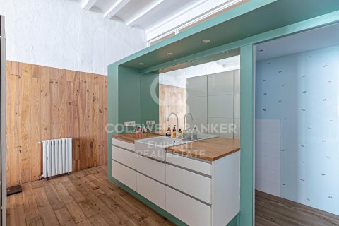 Продажа квартиры в Барселона, Испания 1 спальня, 174м2 №157167 - фото 6