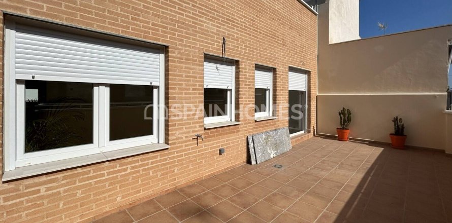 Apartment in Alicante, Spain 2 bedrooms, 93 sq.m. No. 148824