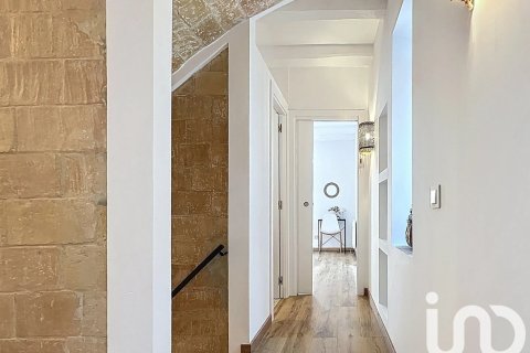 Dom w Vilanova i la Geltru, Barcelona, Hiszpania 4 sypialnie, 188 mkw. nr 153328 – zdjęcie 6