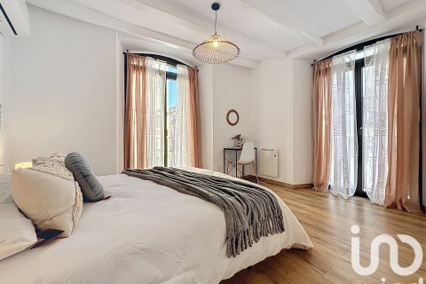 Dom w Vilanova i la Geltru, Barcelona, Hiszpania 4 sypialnie, 188 mkw. nr 153328 – zdjęcie 3