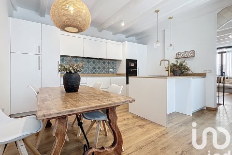 Dom w Vilanova i la Geltru, Barcelona, Hiszpania 4 sypialnie, 188 mkw. nr 153328 – zdjęcie 8