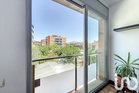 Huoneisto myytävänä Montgat, Barcelona, Espanja, 2 makuuhuonetta, 76 m2 No. 153326 - kuva 3