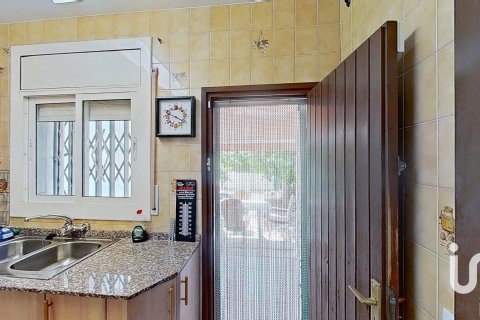 Townhouse for sale in El Vendrell, Tarragona, Spain 3 bedrooms, 96 sq.m. No. 153325 - photo 16