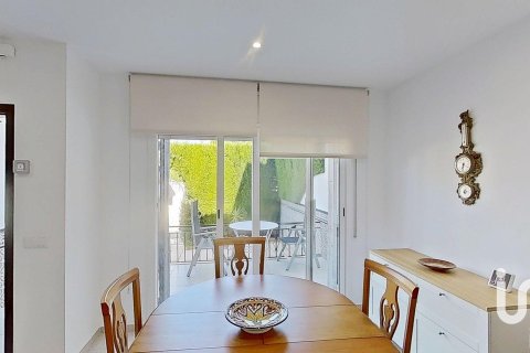 Townhouse for sale in El Vendrell, Tarragona, Spain 3 bedrooms, 96 sq.m. No. 153325 - photo 5