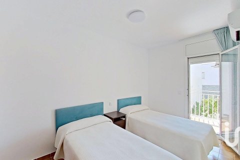 Townhouse for sale in El Vendrell, Tarragona, Spain 3 bedrooms, 96 sq.m. No. 153325 - photo 24