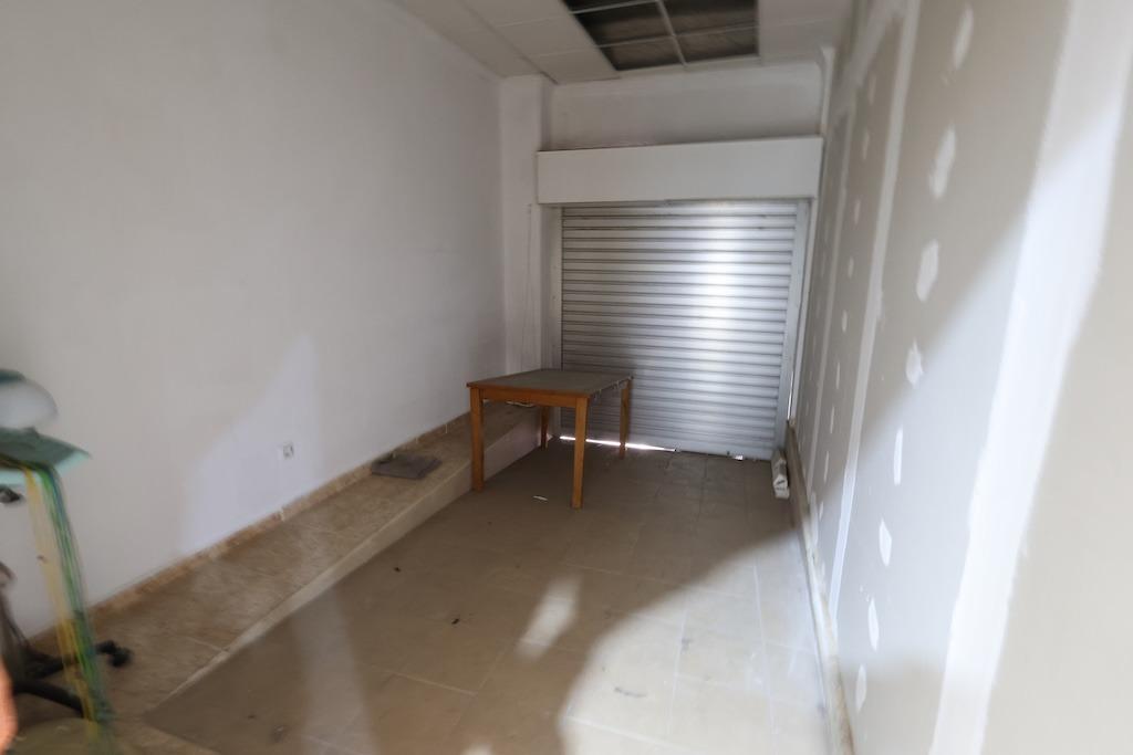 Commercial property in Torrevieja, Alicante, Spain 1 bedroom, 100 sq.m. No. 183085