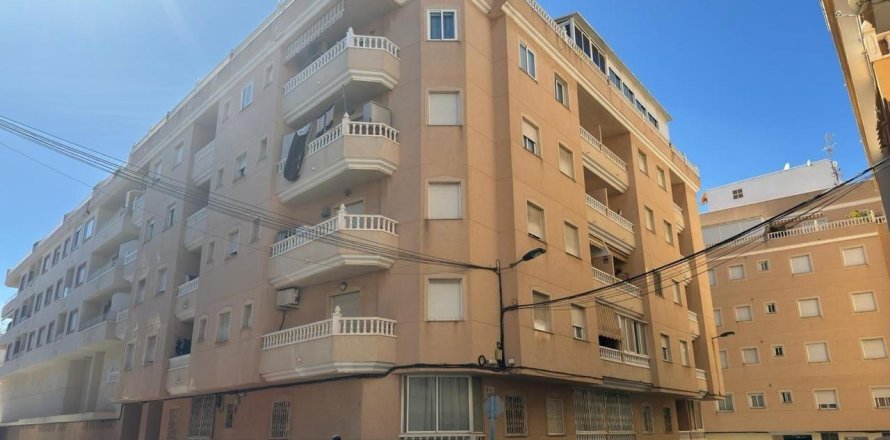 Appartamento a Torrevieja, Alicante, Spagna 2 camere da letto, 63 mq. N° 183082