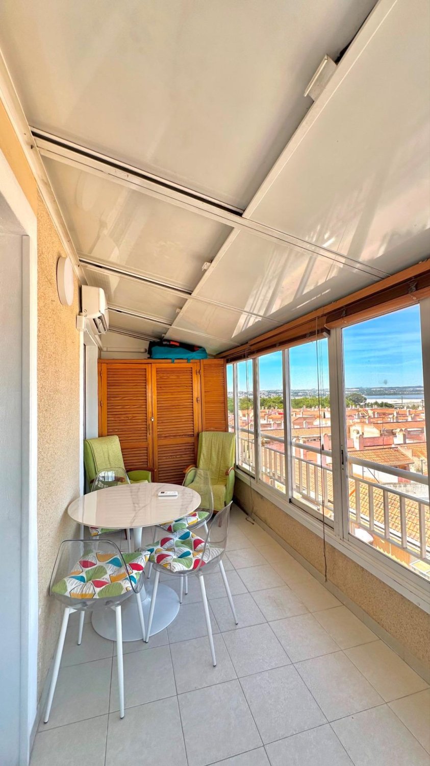 Apartment in Torrevieja, Alicante, Spain 2 bedrooms, 60 sq.m. No. 183084