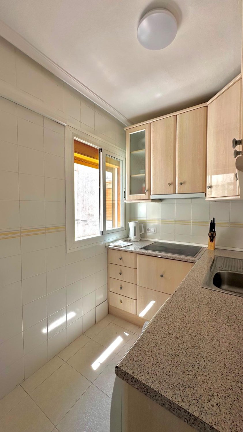Apartment in Torrevieja, Alicante, Spain 2 bedrooms, 60 sq.m. No. 183084