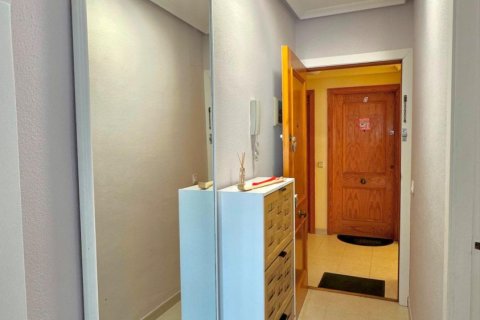 Appartamento in vendita a Torrevieja, Alicante, Spagna 2 camere da letto, 60 mq. N° 183084 - foto 10