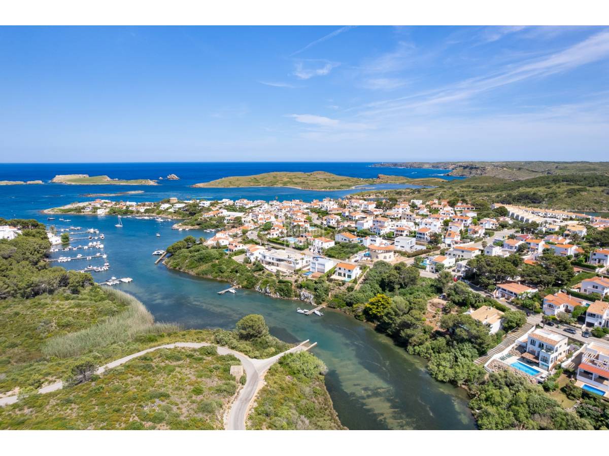 Villa in Port d'Addaya, Menorca, Spain 6 bedrooms, 269 sq.m. No. 166594
