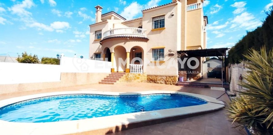 Дом в Гуардамар-дель-Сегура, Аликанте, Испания 3 спальни, 92м2 №148997