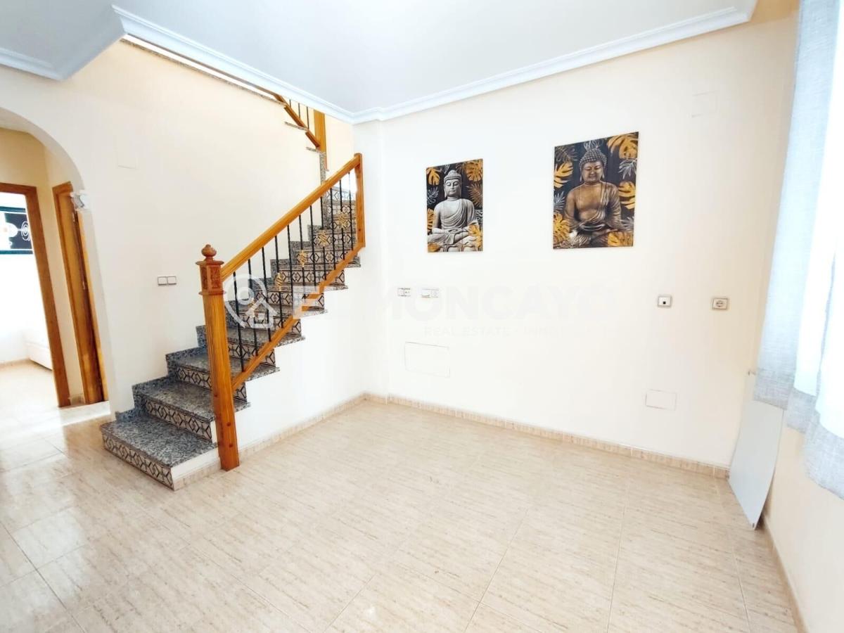 House in Guardamar del Segura, Alicante, Spain 3 bedrooms, 92 sq.m. No. 148997