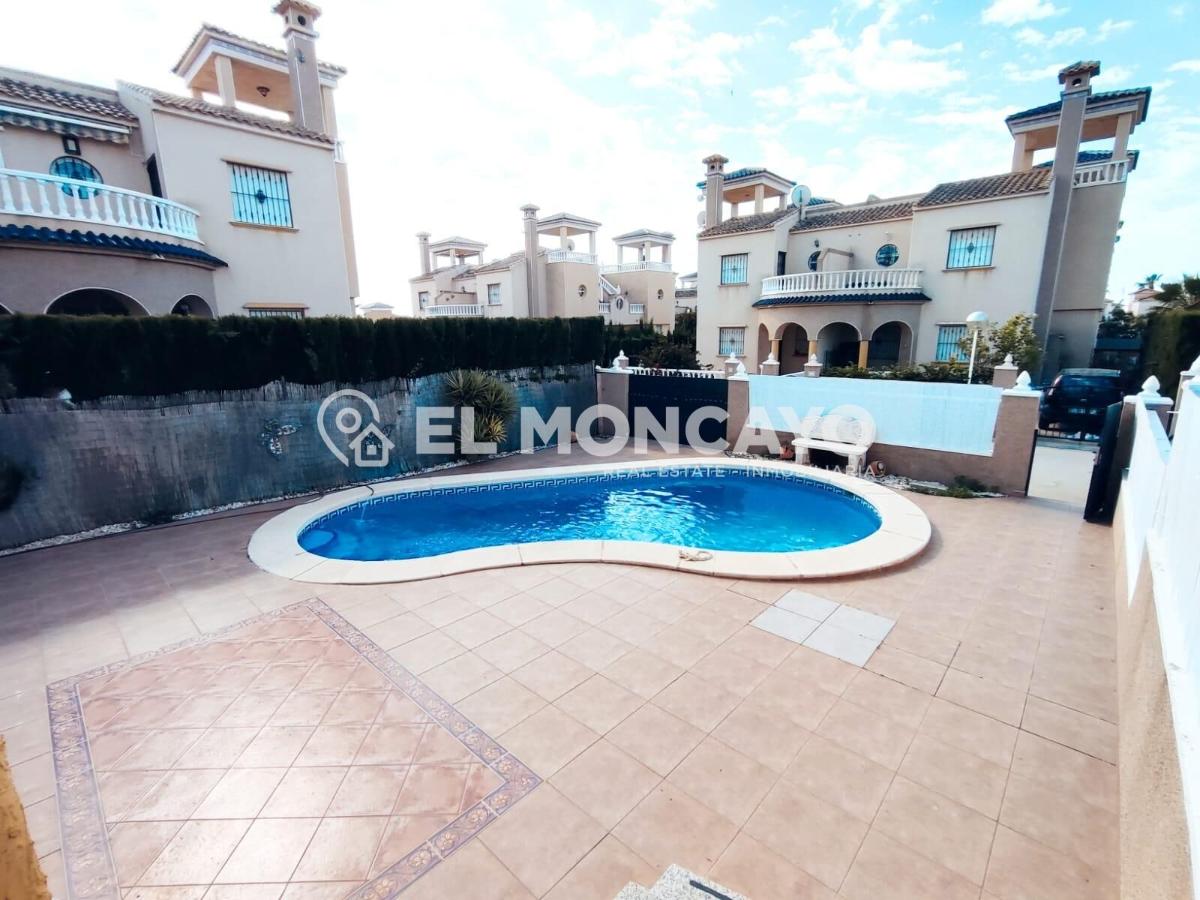 House in Guardamar del Segura, Alicante, Spain 3 bedrooms, 92 sq.m. No. 148997