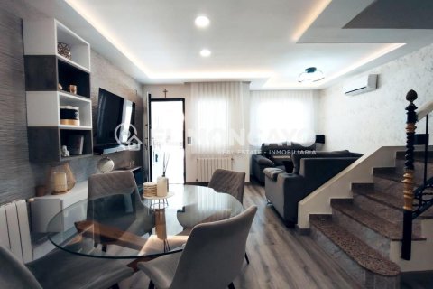 House à vendre à Alicante, Espagne, 3 chambres, 76 m2 No. 148994 - photo 10