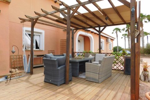 Villa en venta en Alicante, España 3 dormitorios, 239 m2 No. 148998 - foto 9