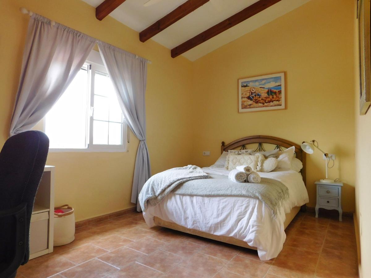 Villa i Alicante, Spanien 3 sovrum, 239 kvm. Nr. 148998