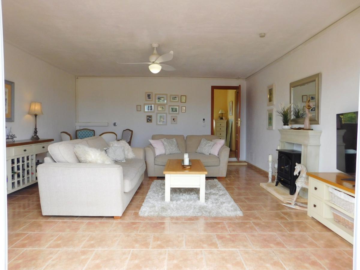 Villa i Alicante, Spanien 3 sovrum, 239 kvm. Nr. 148998