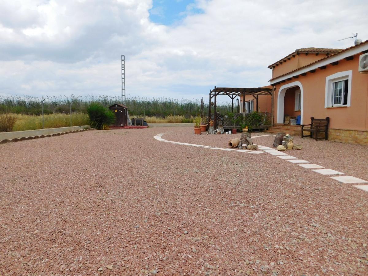 Villa i Alicante, Spanien 3 sovrum, 239 kvm. Nr. 148998