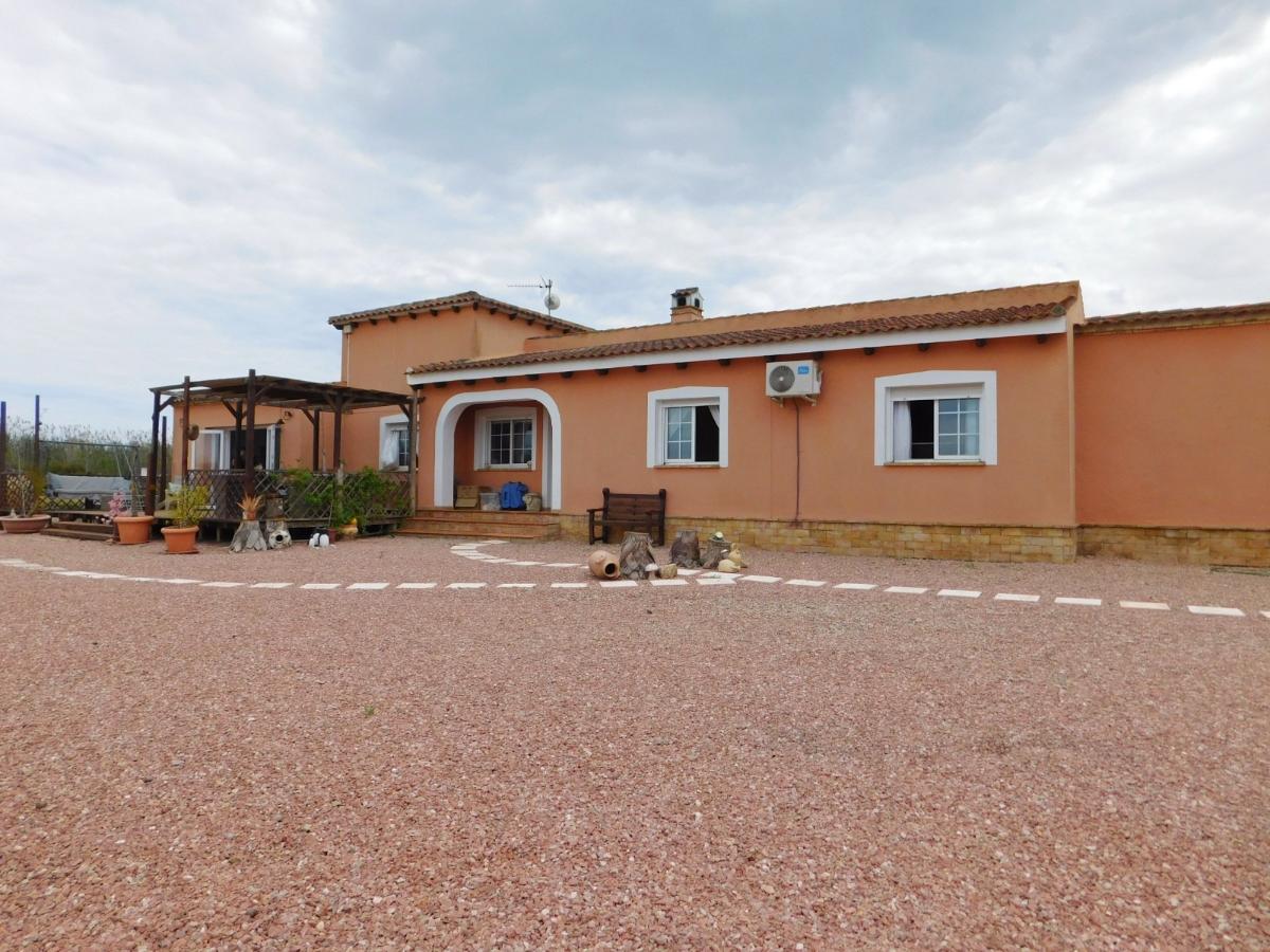 Villa i Alicante, Spanien 3 sovrum, 239 kvm. Nr. 148998