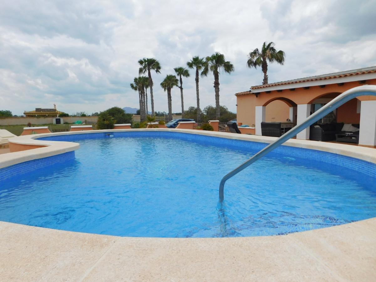Villa i Alicante, Spanien 3 sovrum, 239 kvm. Nr. 148998