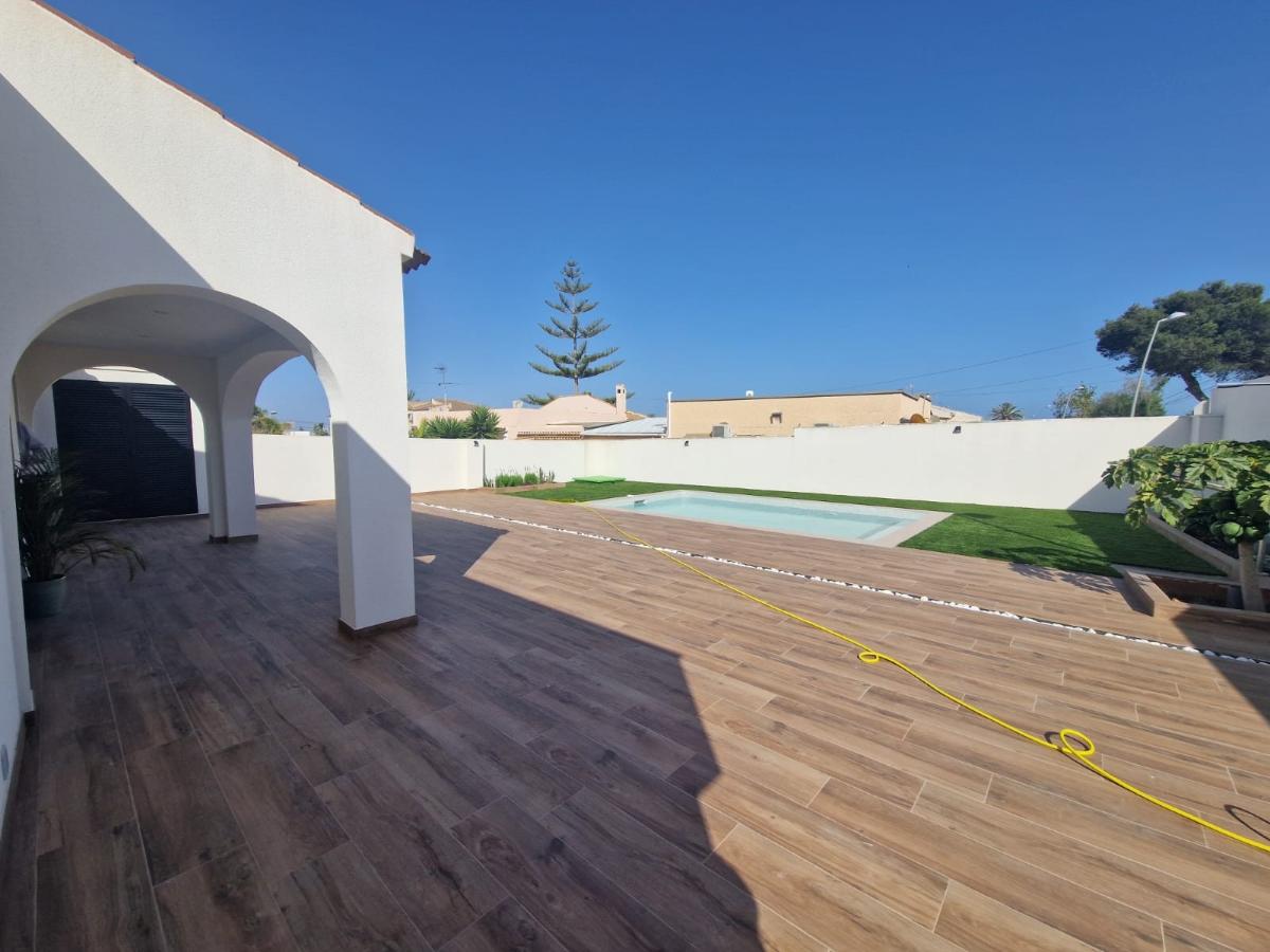 Villa en Alicante, España 3 dormitorios, 100 m2 No. 148995