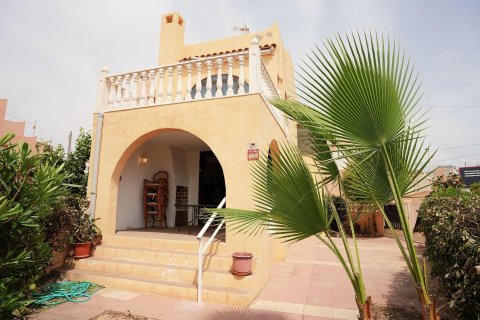 Talo myytävänä Torrevieja, Alicante, Espanja, 2 makuuhuonetta, 83 m2 No. 193362 - kuva 7