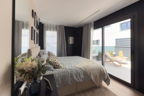 Продажа квартиры в Сан Бой де Льобрегат, Барселона, Испания 2 спальни, 77м2 №160780 - фото 9